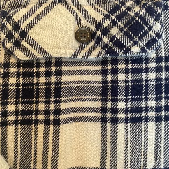 Patagonia Men's Long-Sleeved Organic Cotton Flannel Shirt, size Large - Picture 2 of 4